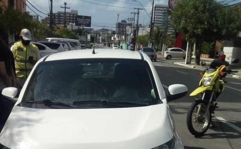 Ronda no Bairro prende condutor por embriaguez ao volante na Jatiúca