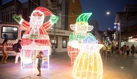 Centro de Maceió recebe decoração de Natal