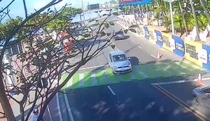 Veículo que atropelou mulher na orla Ponta Verde é identificado por câmera de videomonitoramento
