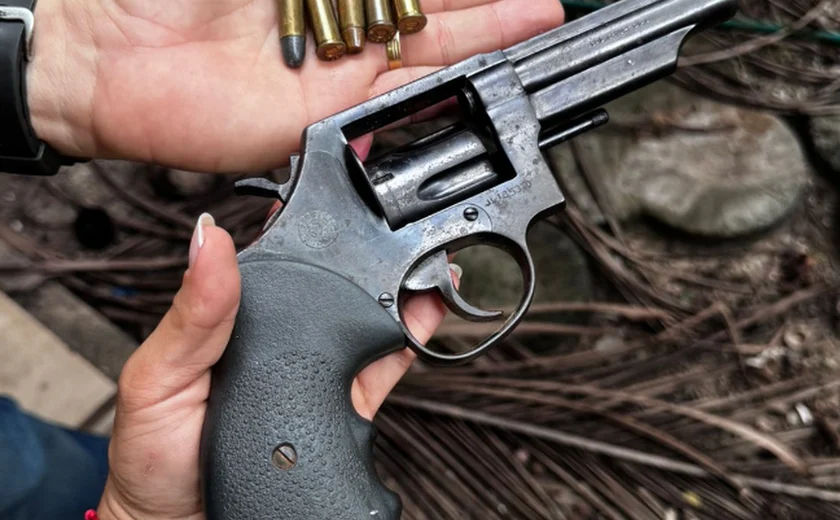 Homem é preso em Canapi por posse ilegal de arma e munições