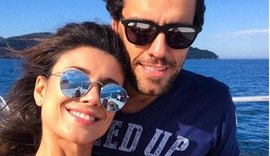 Paula Fernandes ganha joias do namorado, Thiago Arancam: 'Rubi com brilhantes'