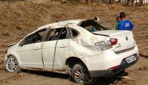 Capotamento de veículo em Roteiro mata mãe de vereador do município