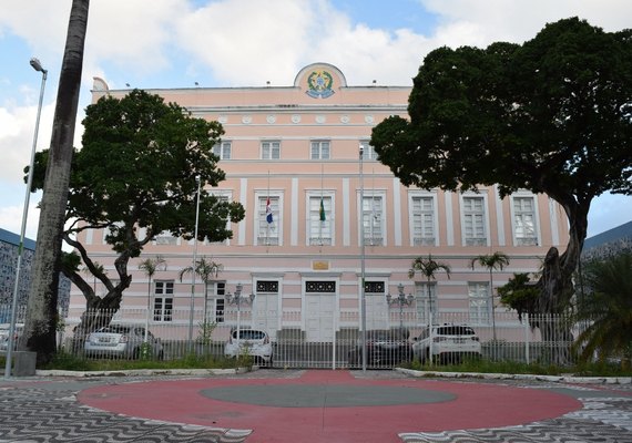 PL Substitutivo amplia acessibilidade para pessoas cegas e com alguma deficiência visual, em Alagoas
