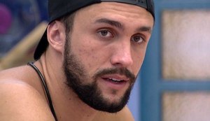 'BBB21': Arthur planeja conversa bizarra com Carla: “Não sou vagabundo”