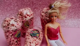 Empreendedora adota cor de rosa como estratégia inspirada no filme Barbie