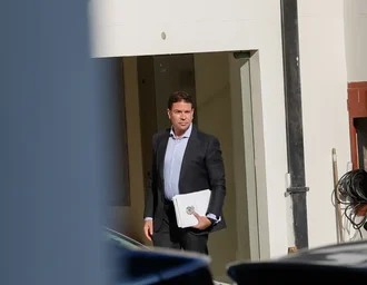 Moraes pede extradição de Alexandre Ramagem; PF detalha fuga pela Guiana