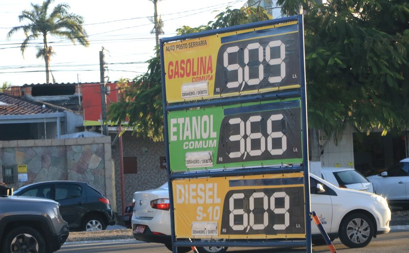Preço da gasolina volta a passar dos R$ 5 em Maceió