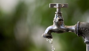 Quatro municípios do Litoral Norte estão com fornecimento de água paralisado por falha elétrica