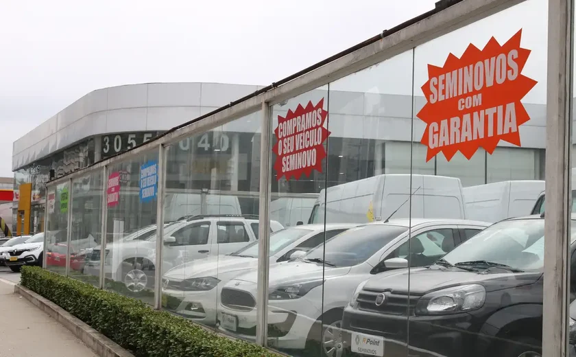 Financiamento de veículos fecha 2025 com 7,3 milhões de unidades