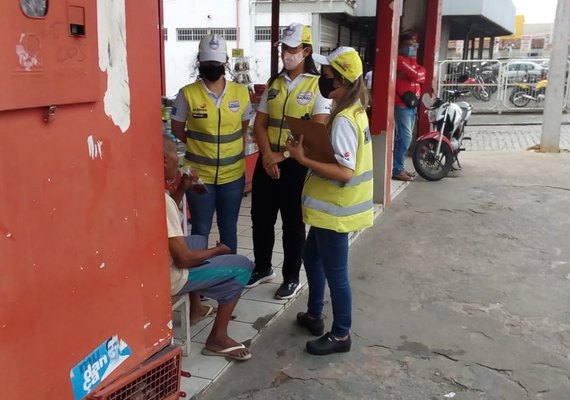 Ronda no Bairro leva idoso perdido no Jacintinho ao encontro de familiares