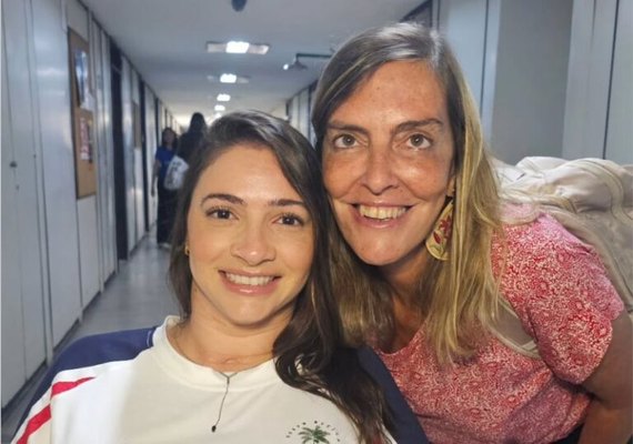 Laís Souza se encontra com pesquisadora pioneira em reconstrução da medula espinhal