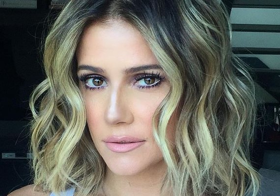 Deborah Secco foi internada com traqueobronquite: 'Já estou melhor'