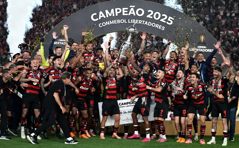 Flamengo vence Palmeiras e vira 1º brasileiro tetra da Libertadores