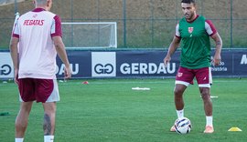 CRB contrata volante e treina em BH