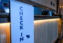 Hospedagens têm até esta segunda para adotar check-in digital