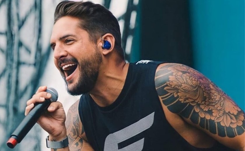 Felipe Pezzoni anuncia saída da Banda Eva após 14 anos