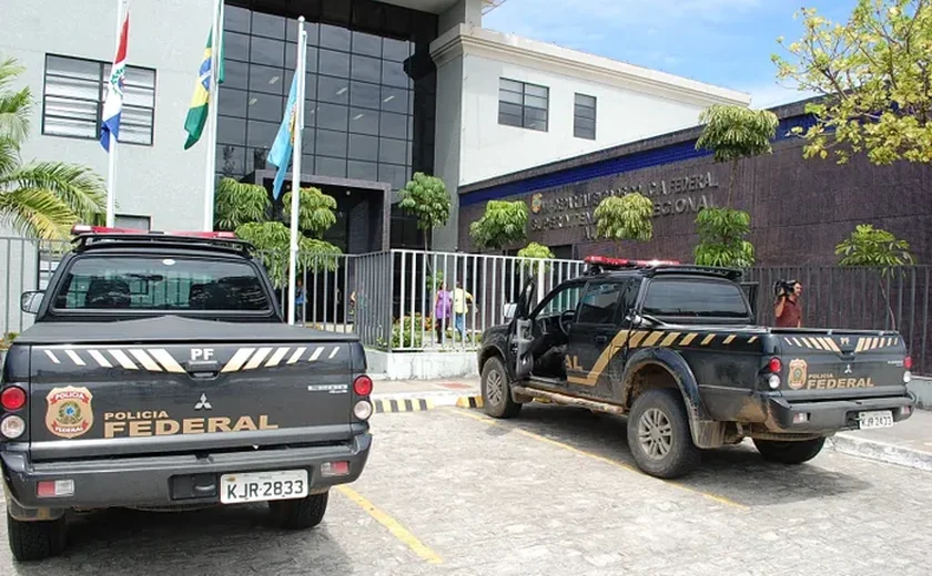 PF mira fraude eleitoral no Médio Sertão e cumpre mandados em Dois Riachos e Boca da Mata