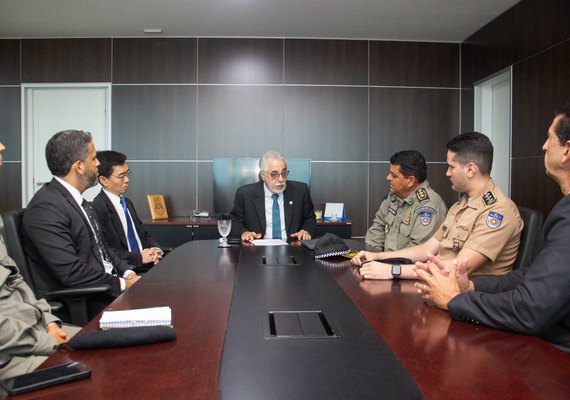 TRE/AL discute segurança para as eleições com polícias Militar e Civil