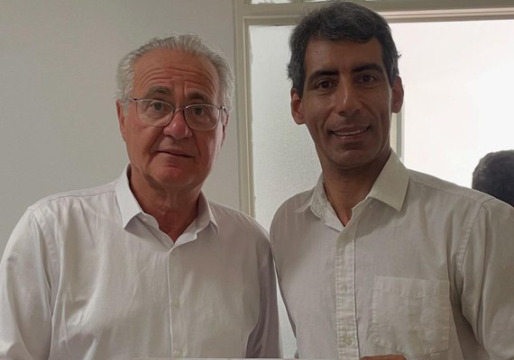 Renan Calheiros garante verba e fortalece projeto da Faixa Azul para motos em todo o país