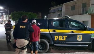 PRF prende homem por uso de documento falso após se envolver em acidente com viatura