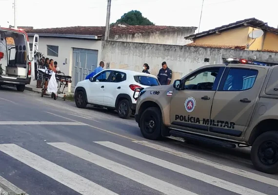 Menina de 4 anos morre após ser esquecida dentro de carro na Bahia