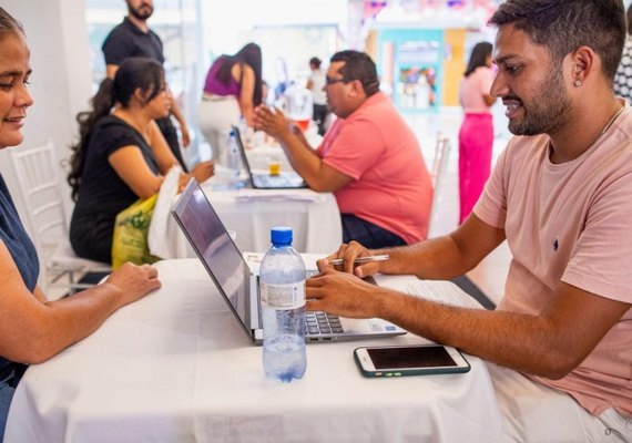 Evento gratuito com foco em emprego para mulheres será realizado em Maceió