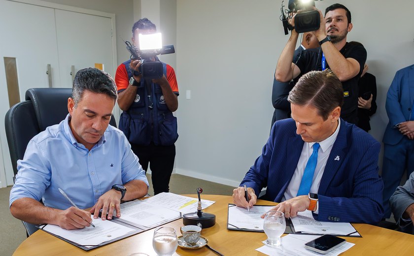 Governador Paulo Dantas assina protocolo internacional com Universidade de Lisboa