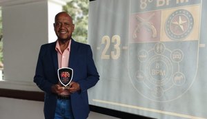Poeta Pedão é homenageado nos 23 anos do 8º Batalhão da Polícia Militar de Alagoas