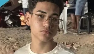 Adolescente de 14 anos morre após colisão com caminhão na AL-220