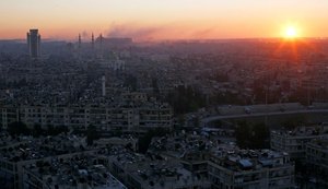 Regime sírio recupera cinco novos bairros rebeldes da cidade de Aleppo