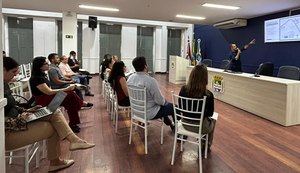 Escola do Legislativo promove atualização dos servidores com oficina sobre ruas e logradouros públicos