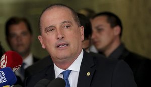 Governo estuda enviar proposta única de reforma da Previdência