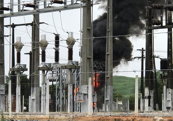 Incêndio em Porto Calvo e ruas alagadas em Maragogi, Japaratinga e Milagres