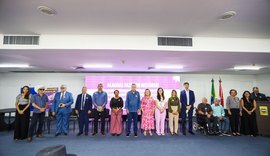 Governo formaliza apoio a 13 instituições de longa permanência e lança política estadual à pessoa idosa