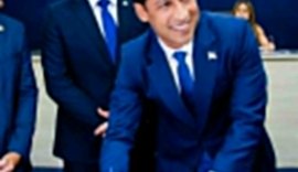 Câmara Municipal empossa Rodrigo Cunha como prefeito de Maceió