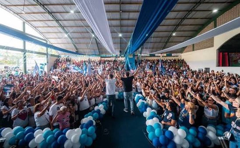Alexandre Ayres reúne mais de 4 mil pessoas em lançamento de campanha em Maceió.