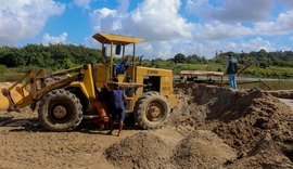 Prefeitura de Rio Largo combate crime ambiental e interdita draga atuando de forma ilegal