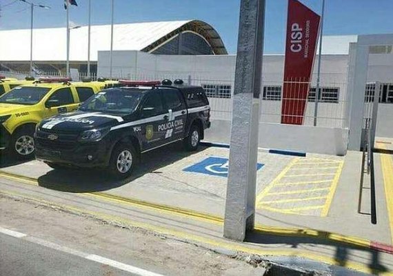 PC prende suspeito de cravar faca no peito de rival em Marechal Deodoro