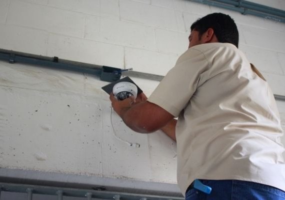 Presídio do Agreste reforça segurança com novas câmeras de monitoramento