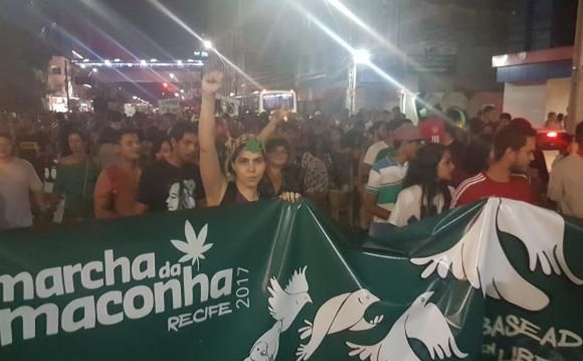 Marcha da Maconha pede mudança em política de drogas e liberação