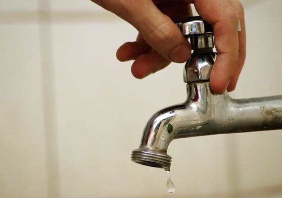 Falta de energia elétrica deixa abastecimento de Mar Vermelho deficiente