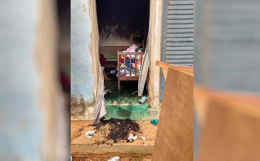 Jovem é presa suspeita de pôr fogo em casa com os 3 filhos dentro para 'dar susto'