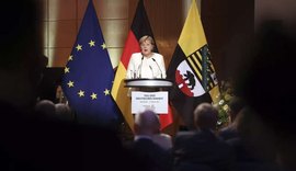 Angela Merkel faz apelo por diálogo aos partidos após eleições na Alemanha