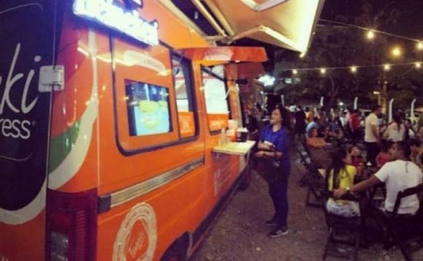 Juiz dá 30 dias para a retirada de food trucks de áreas públicas de Maceió