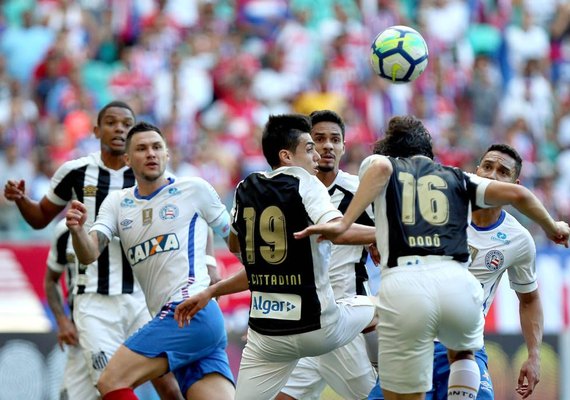 Bahia vence Santos com gol aos 49 minutos do segundo tempo