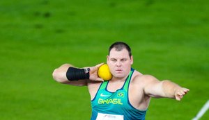 Brasileiro Darlan Romani leva o bronze na etapa de Paris do arremesso de peso