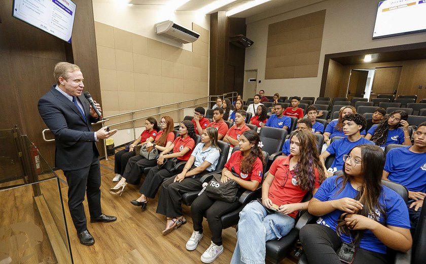 Coordenadoria de Infância e Juventude orienta jovens sobre abuso e exploração sexual
