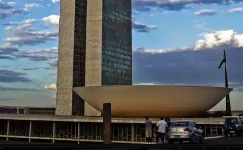 Vem mais coisa aí...