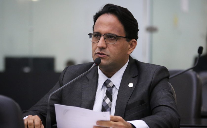 Projeto do deputado Mesaque Padilha garante prioridade em programas habitacionais para responsáveis de crianças autistas