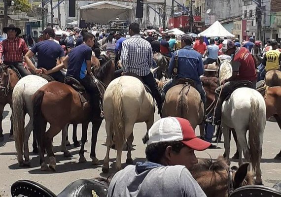 Missa do Vaqueiro é a grande atração religiosa de Maribondo nesta quarta-feira, dia da padroeira do Brasil